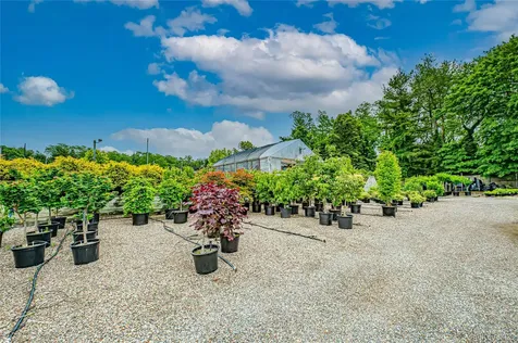 185-191 N Country Road Mount Sinai NY 11766