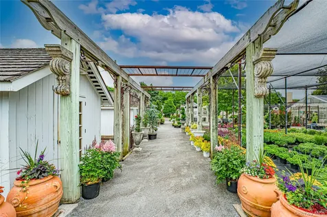 185-191 N Country Road Mount Sinai NY 11766
