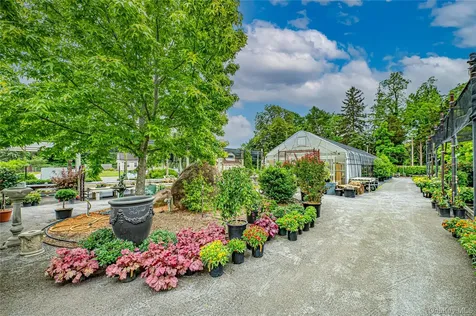 185-191 N Country Road Mount Sinai NY 11766
