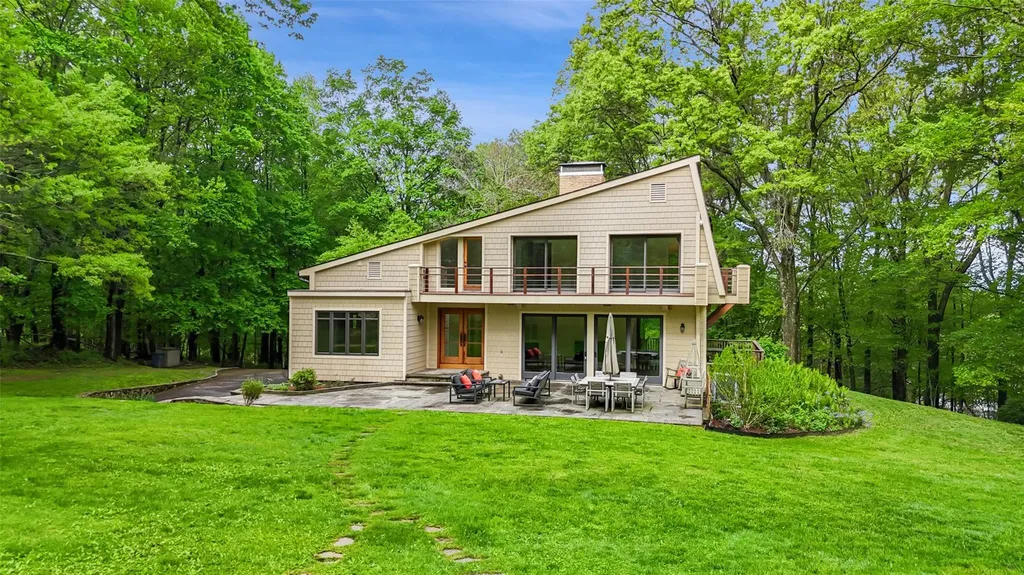25 Moseman Avenue Katonah NY 10536