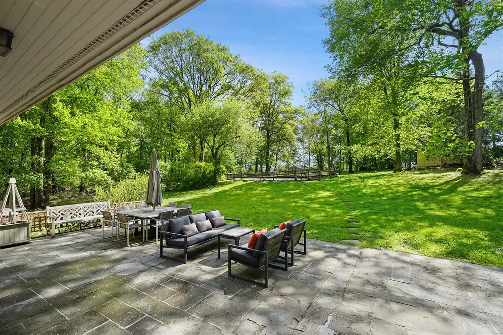 25 Moseman Avenue Katonah NY 10536