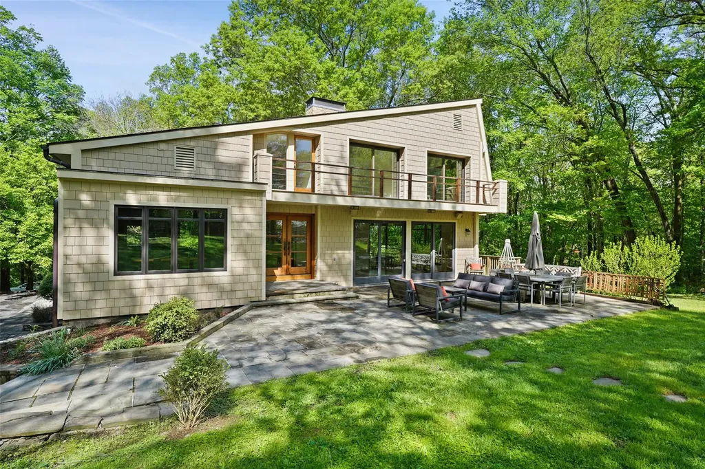 25 Moseman Avenue Katonah NY 10536
