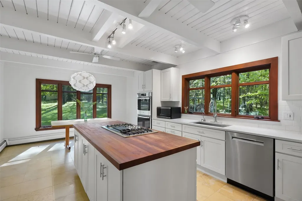 25 Moseman Avenue Katonah NY 10536