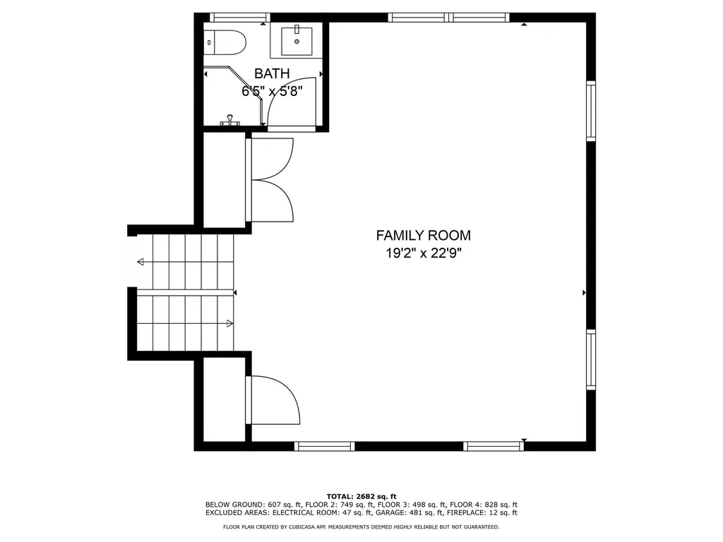 18 Eakins Road Manhasset NY 11030