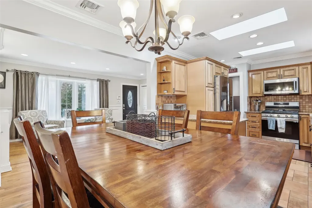 8 Birchwood Terrace Nanuet NY 10954
