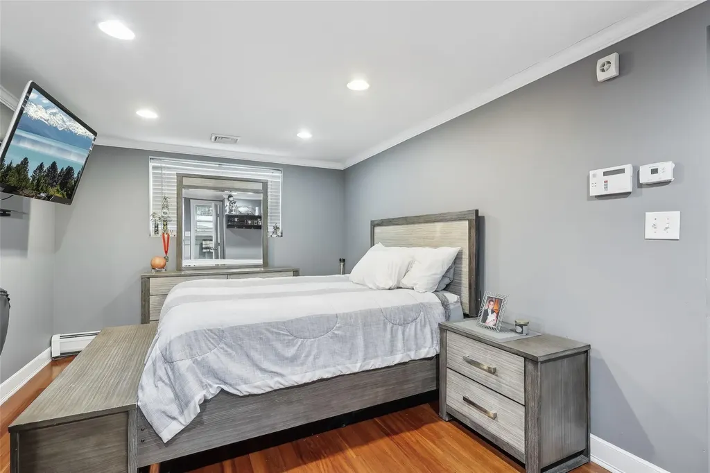 8 Birchwood Terrace Nanuet NY 10954