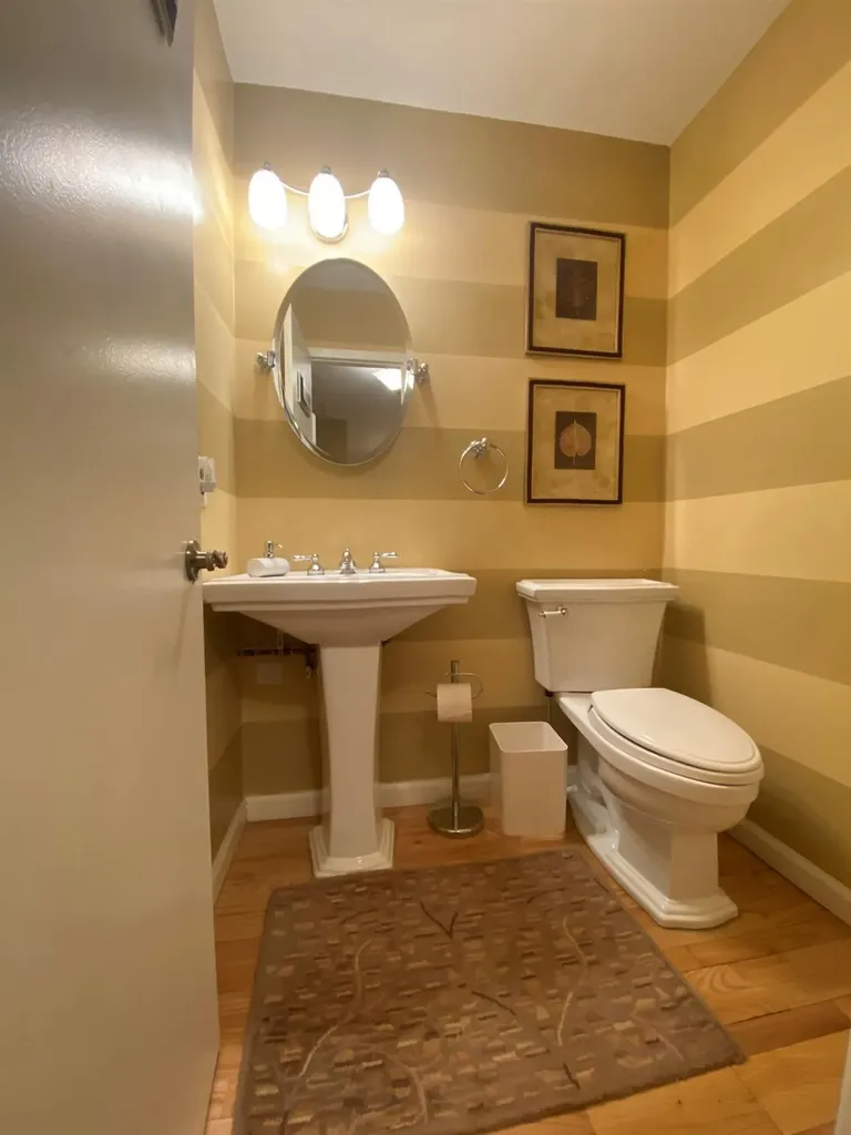 19 Northgate Circle Melville NY 11747