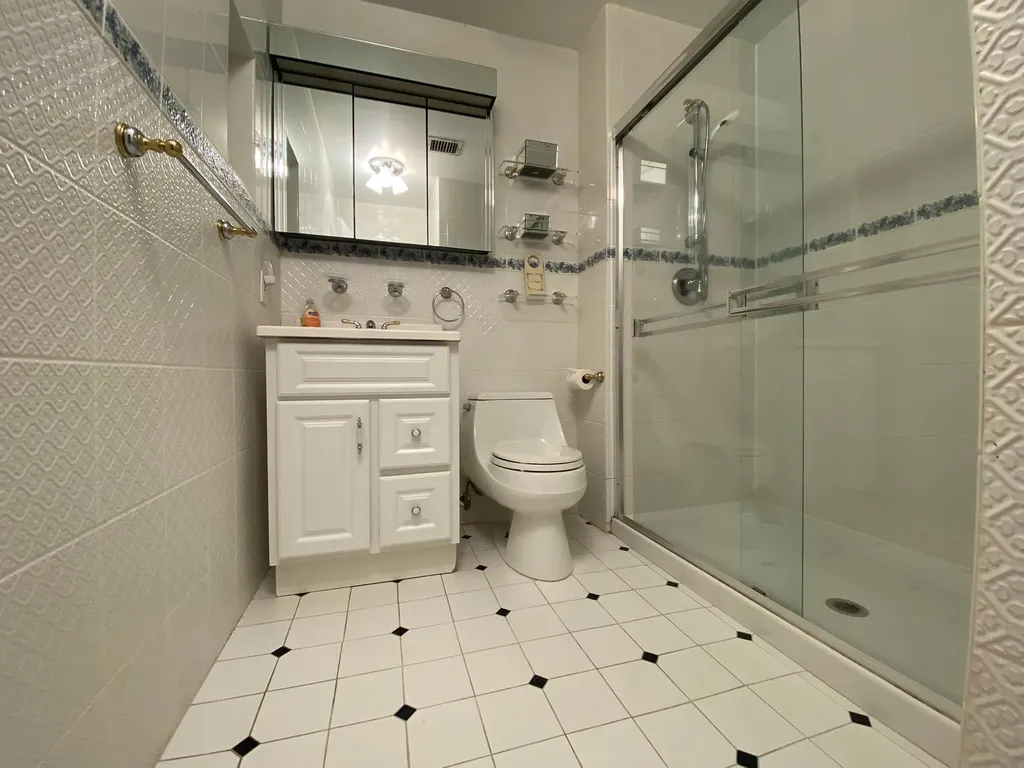 19 Northgate Circle Melville NY 11747
