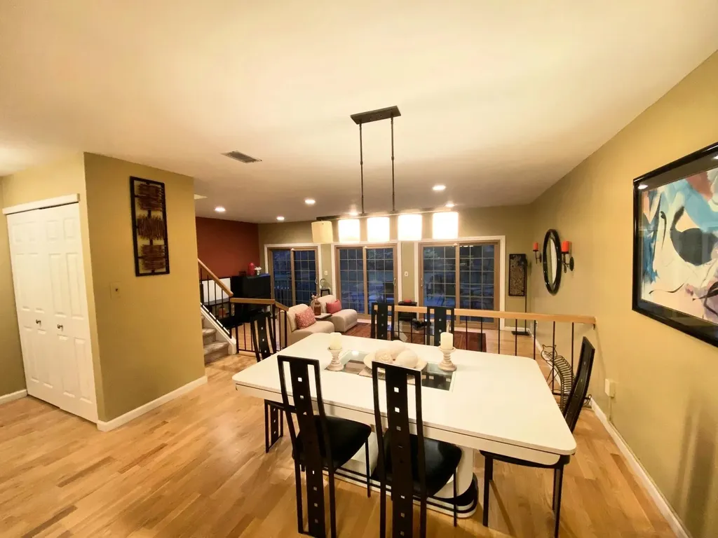 19 Northgate Circle Melville NY 11747