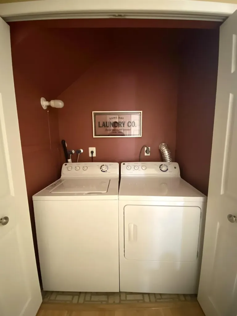 19 Northgate Circle Melville NY 11747