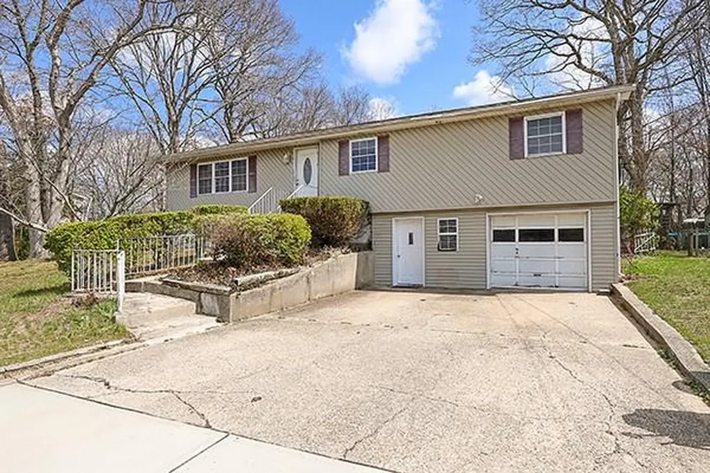 385 Dare Road Selden NY 11784