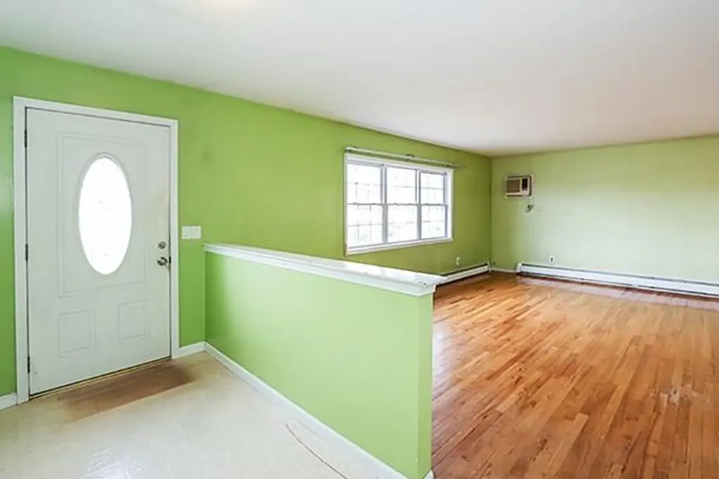 385 Dare Road Selden NY 11784