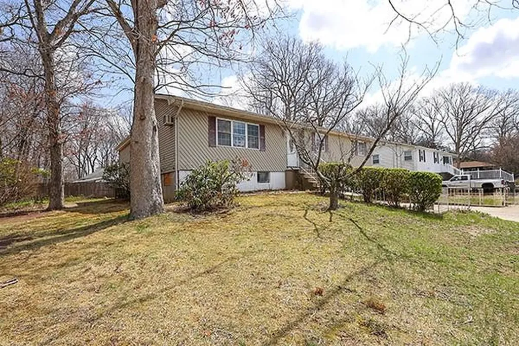 385 Dare Road Selden NY 11784
