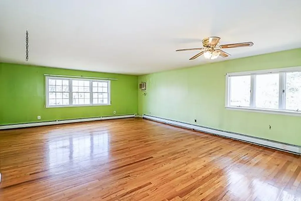 385 Dare Road Selden NY 11784