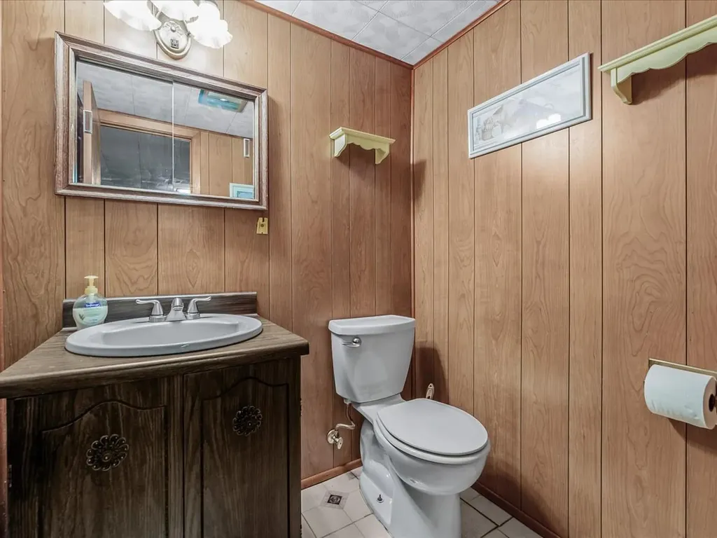 62 Wiltshire Drive Commack NY 11725