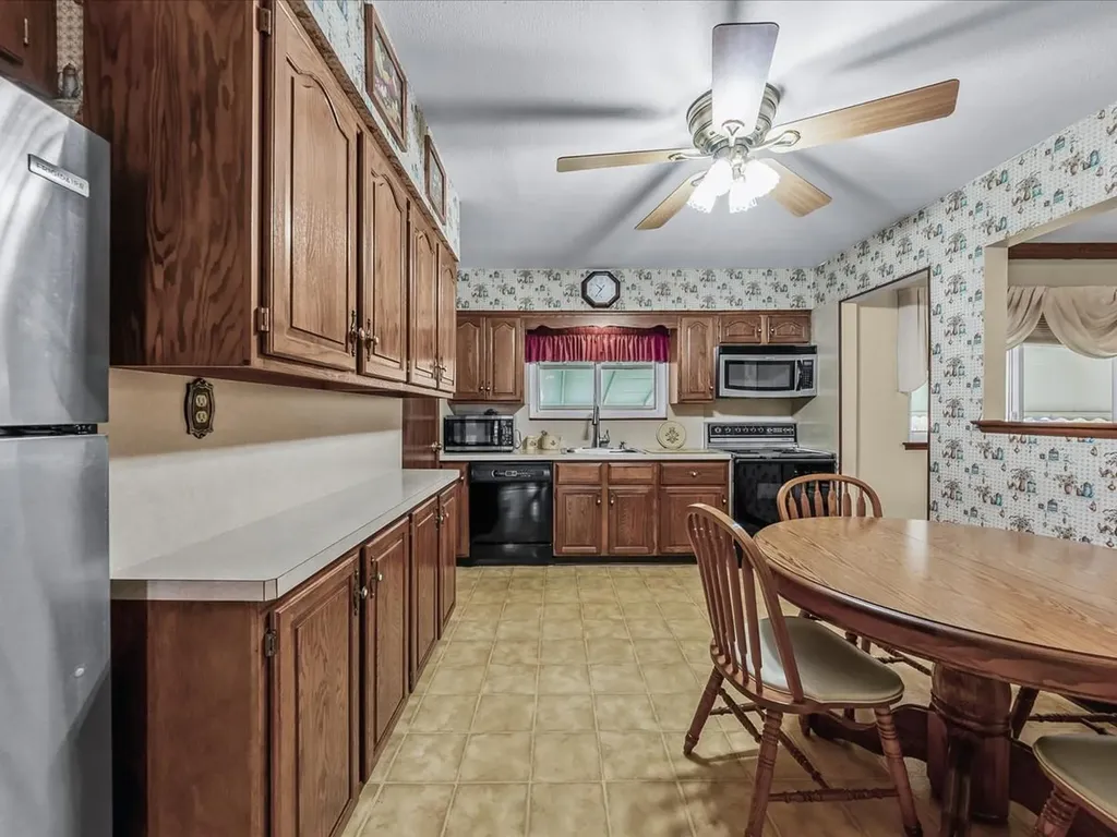 62 Wiltshire Drive Commack NY 11725