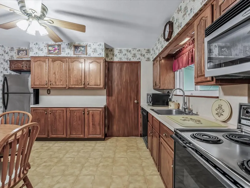 62 Wiltshire Drive Commack NY 11725
