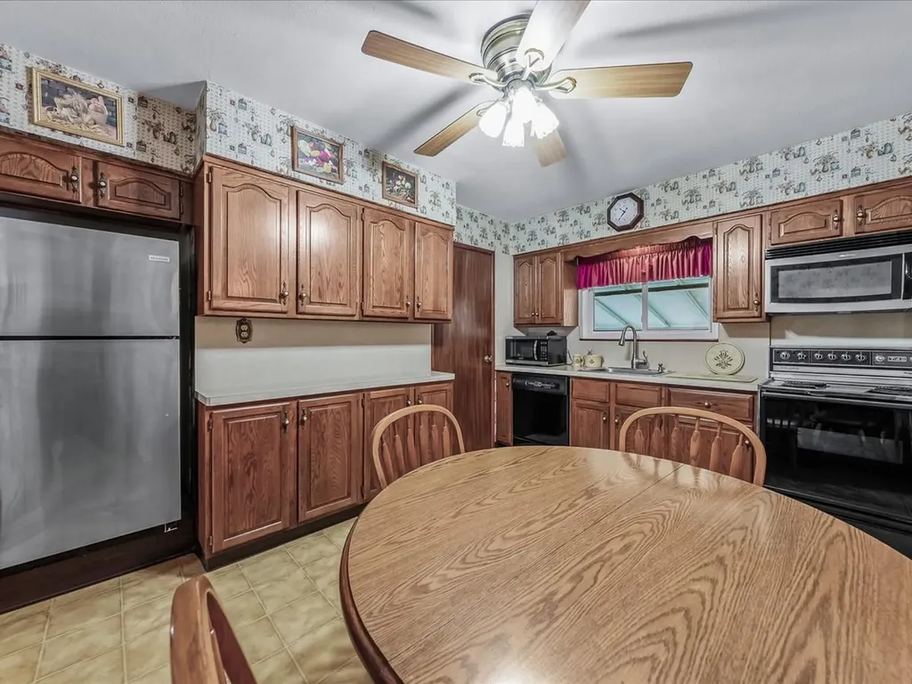 62 Wiltshire Drive Commack NY 11725