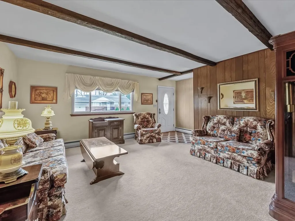 62 Wiltshire Drive Commack NY 11725
