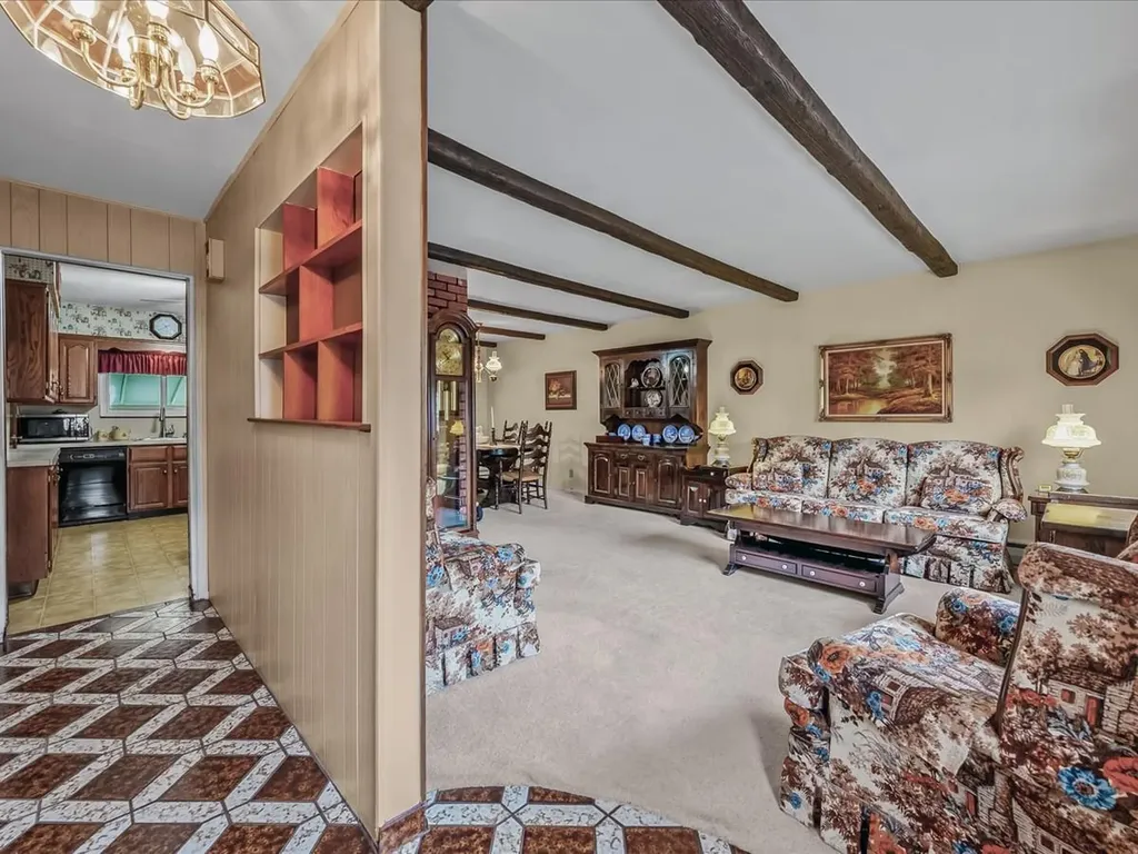 62 Wiltshire Drive Commack NY 11725