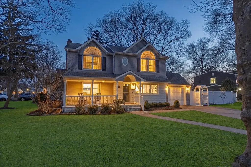 64 Winifred Drive Merrick NY 11566