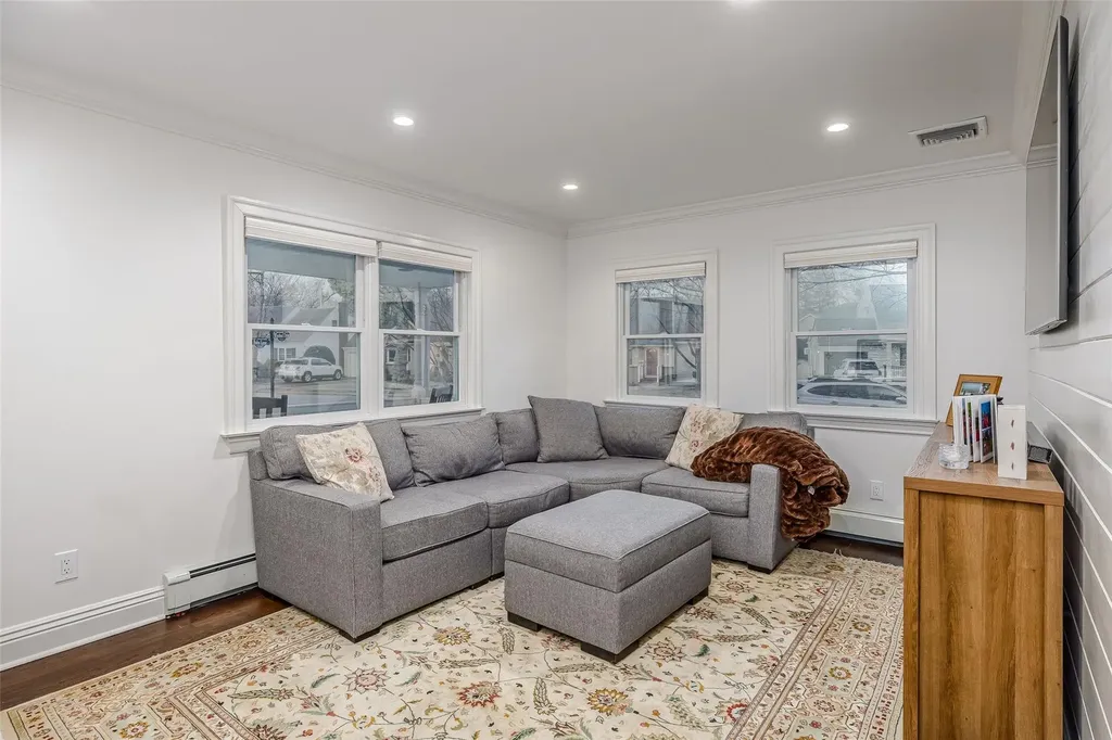 64 Winifred Drive Merrick NY 11566