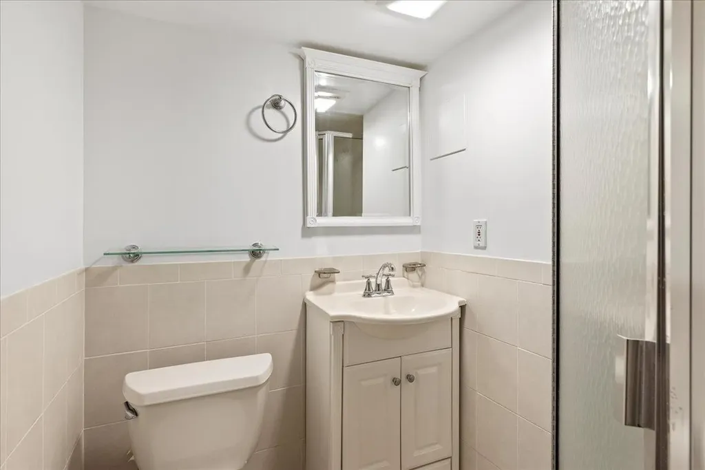 165 N Windhorst Avenue Bethpage NY 11714