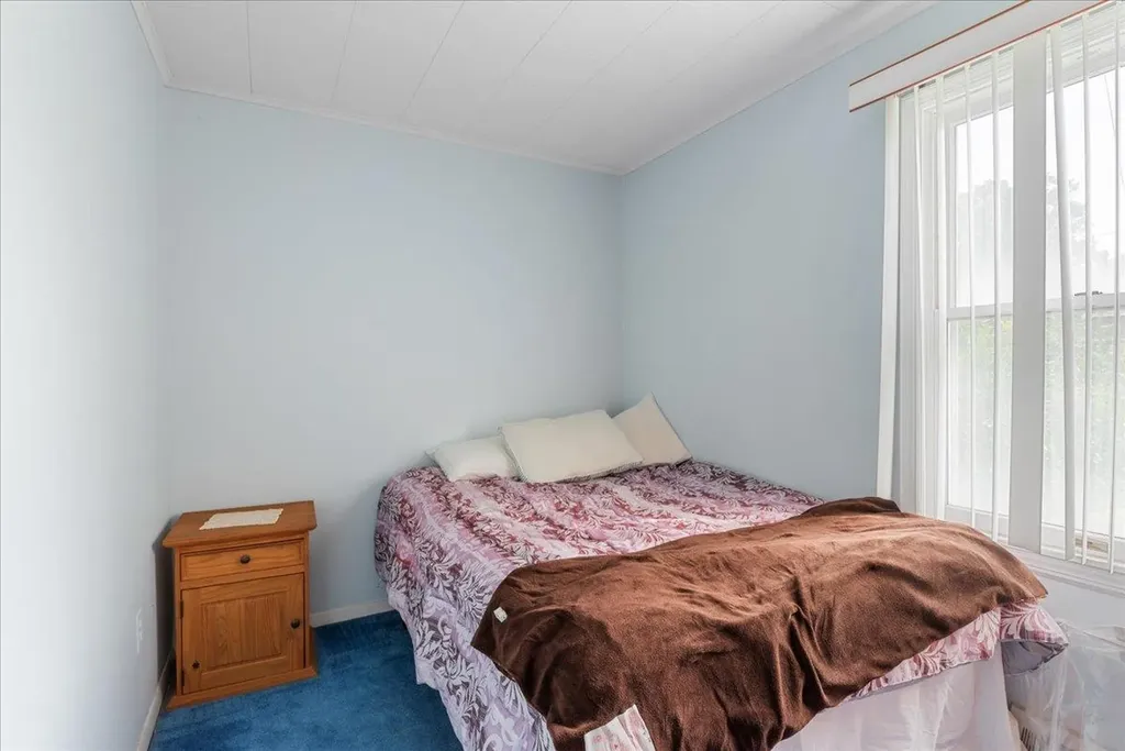 165 N Windhorst Avenue Bethpage NY 11714