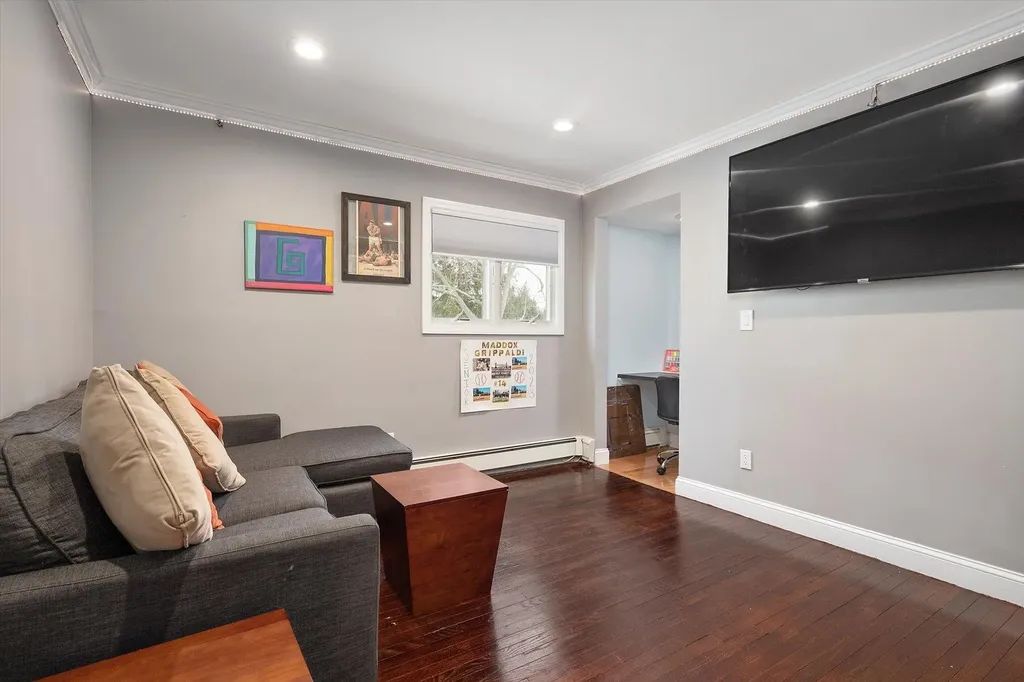 18 Scherer Street Bethpage NY 11714