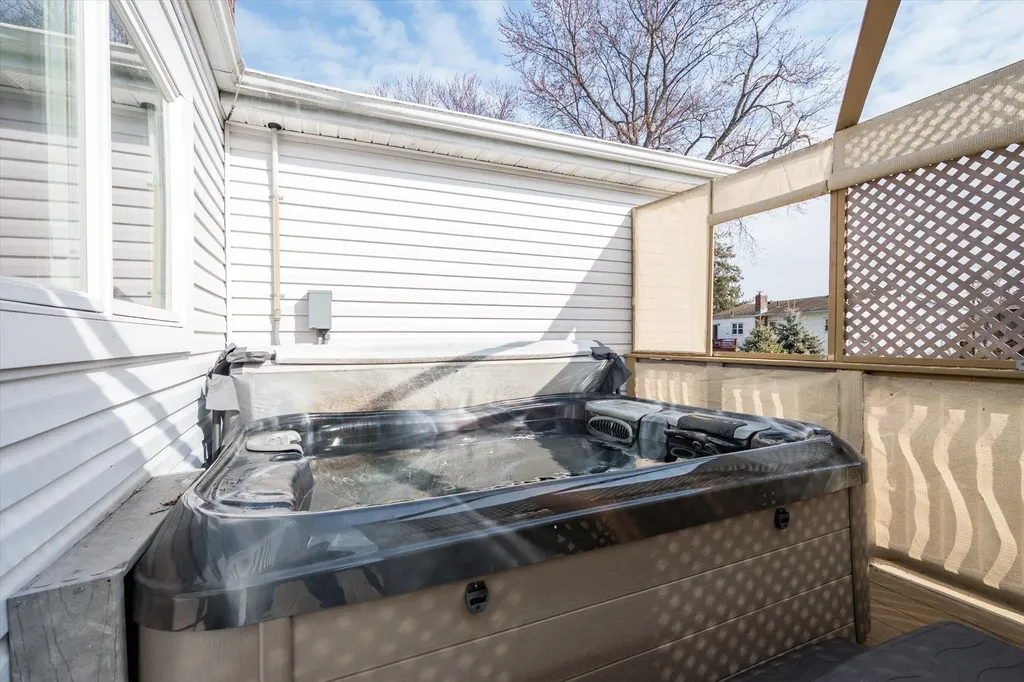 18 Scherer Street Bethpage NY 11714