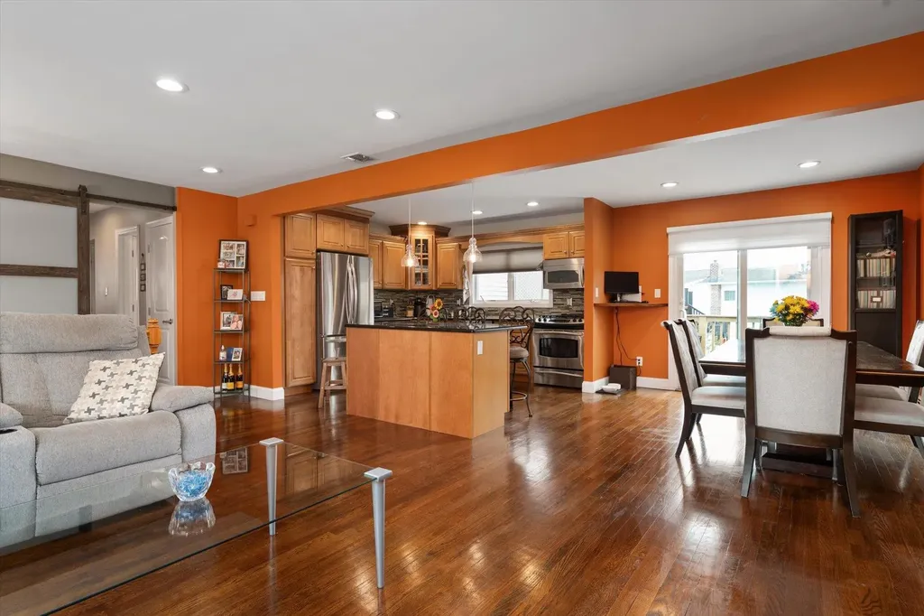 18 Scherer Street Bethpage NY 11714