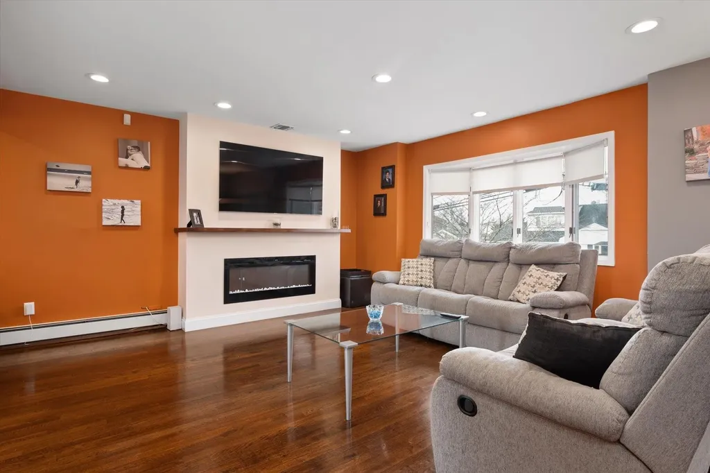 18 Scherer Street Bethpage NY 11714