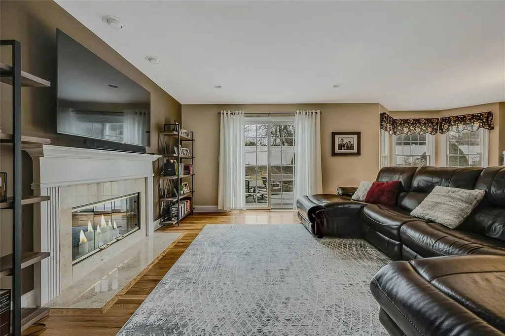 9 Franciscan Lane Smithtown NY 11787