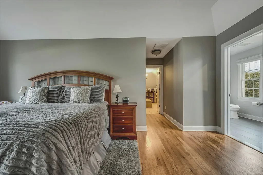 9 Franciscan Lane Smithtown NY 11787