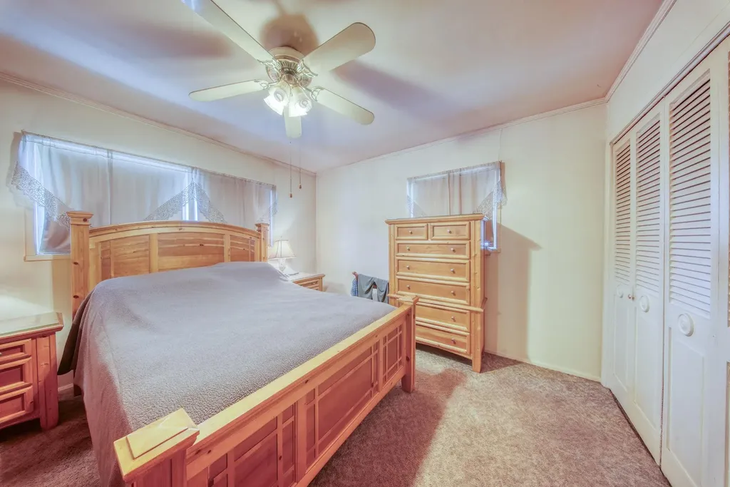 6 Thomas Jefferson Place Middletown NY 10940