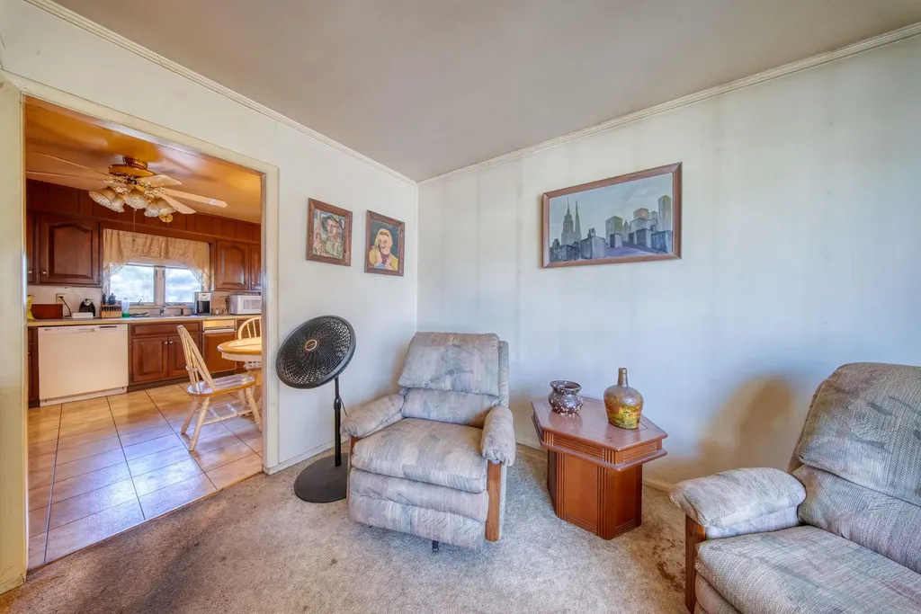 6 Thomas Jefferson Place Middletown NY 10940