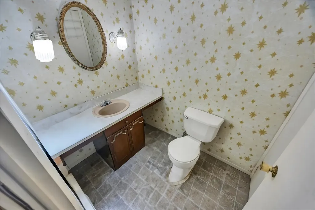 27 Wilmont Turn Coram NY 11727
