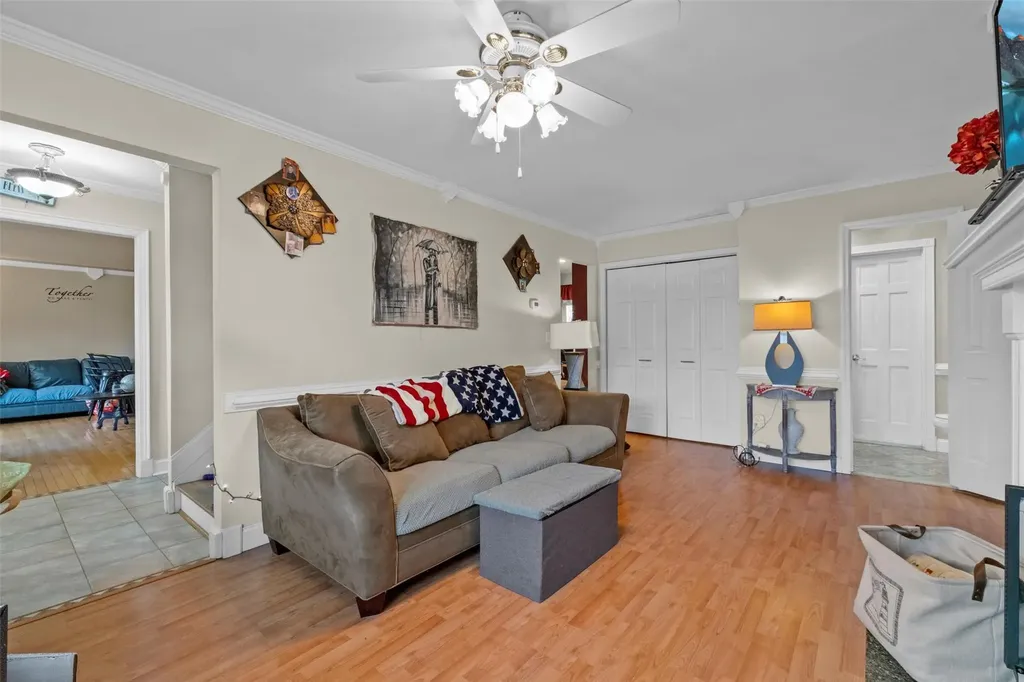 8 Glenwood Road Poughkeepsie NY 12603