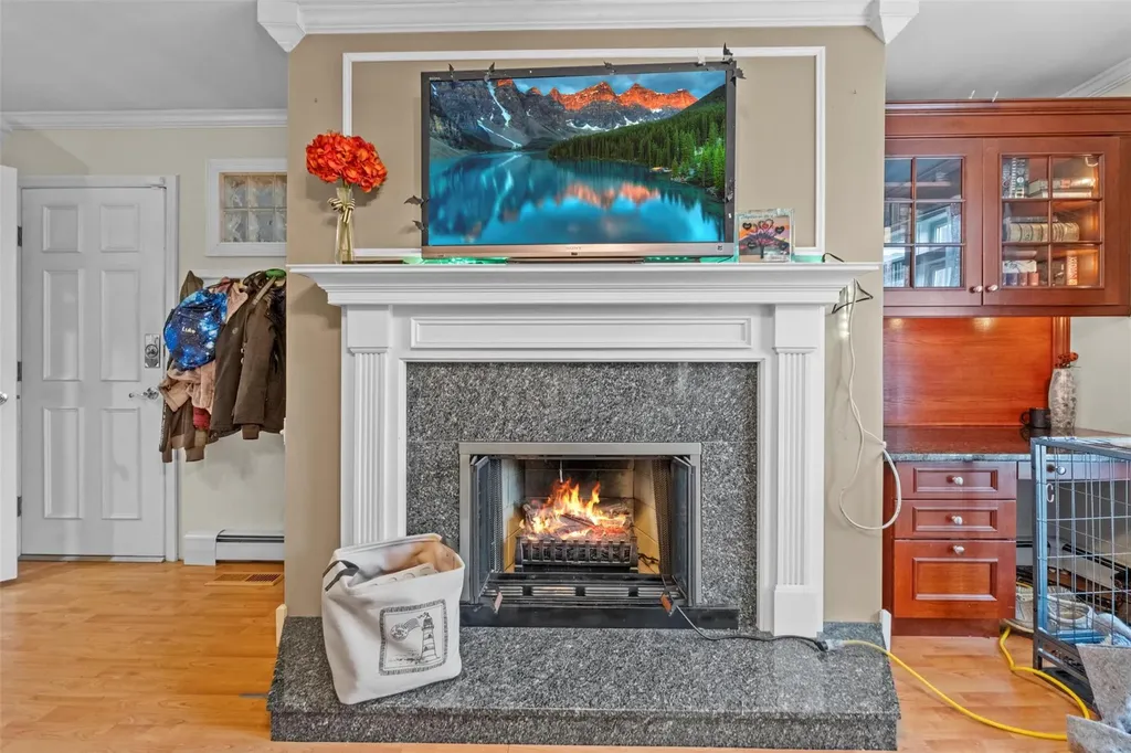 8 Glenwood Road Poughkeepsie NY 12603