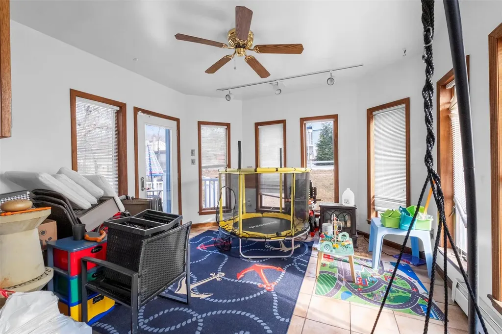 8 Glenwood Road Poughkeepsie NY 12603