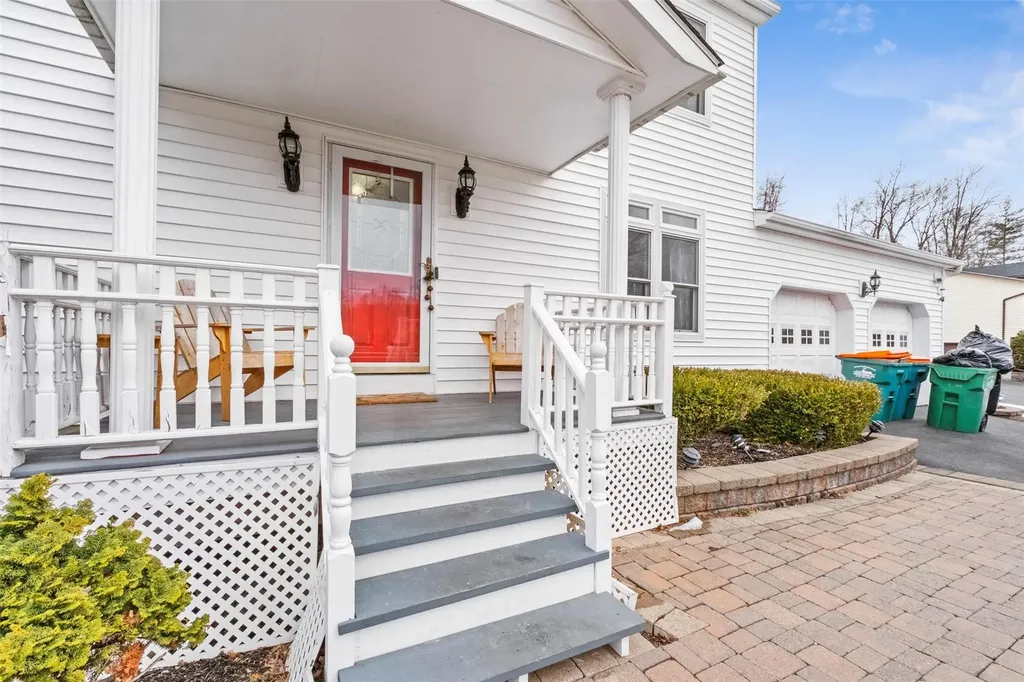 8 Glenwood Road Poughkeepsie NY 12603
