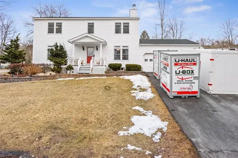 8 Glenwood Road Poughkeepsie NY 12603