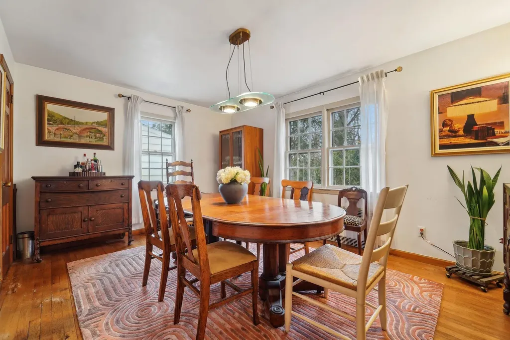 10 Wayside Drive White Plains NY 10607