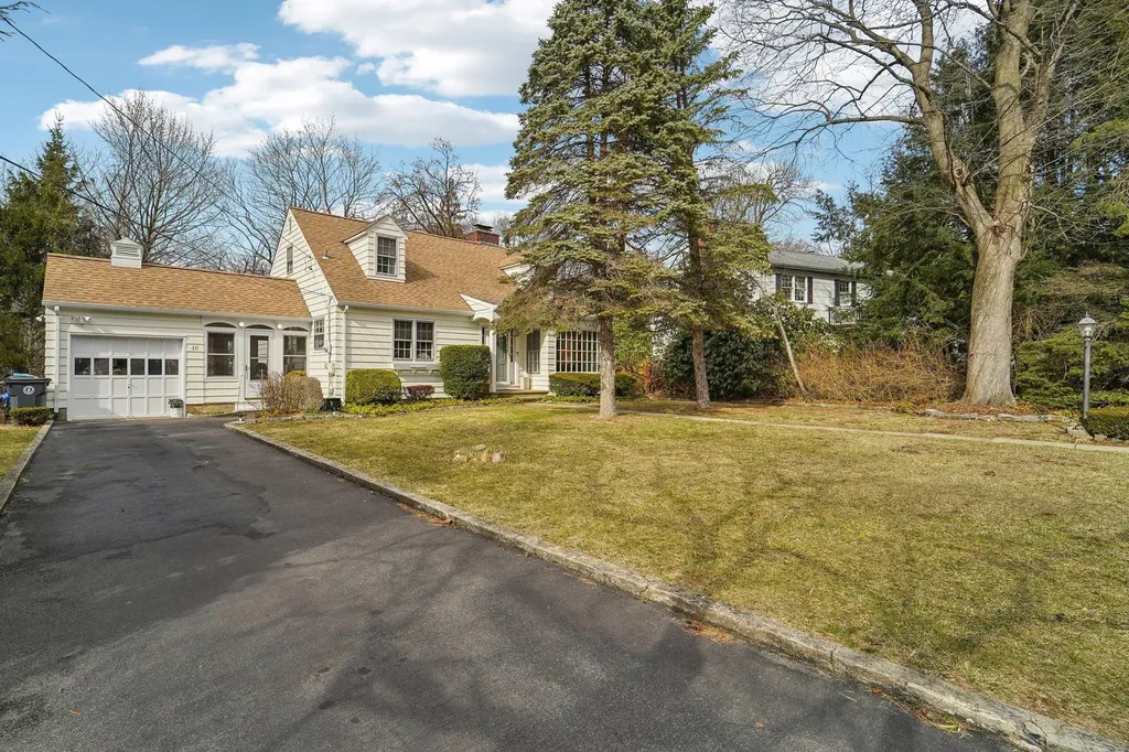 10 Wayside Drive White Plains NY 10607