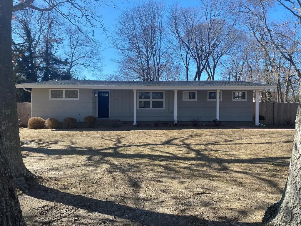58 N Howells Point Road Bellport Village NY 11713
