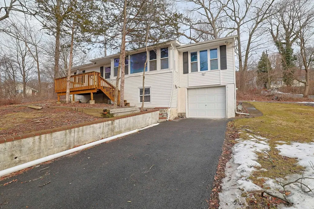 51 Glenwood Road Monroe NY 10950