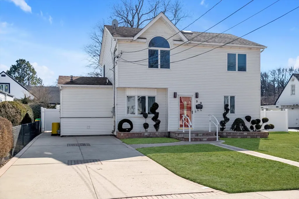 30 Dawson Drive Valley Stream NY 11581
