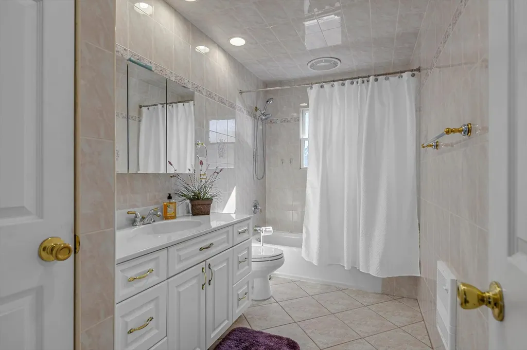 30 Dawson Drive Valley Stream NY 11581