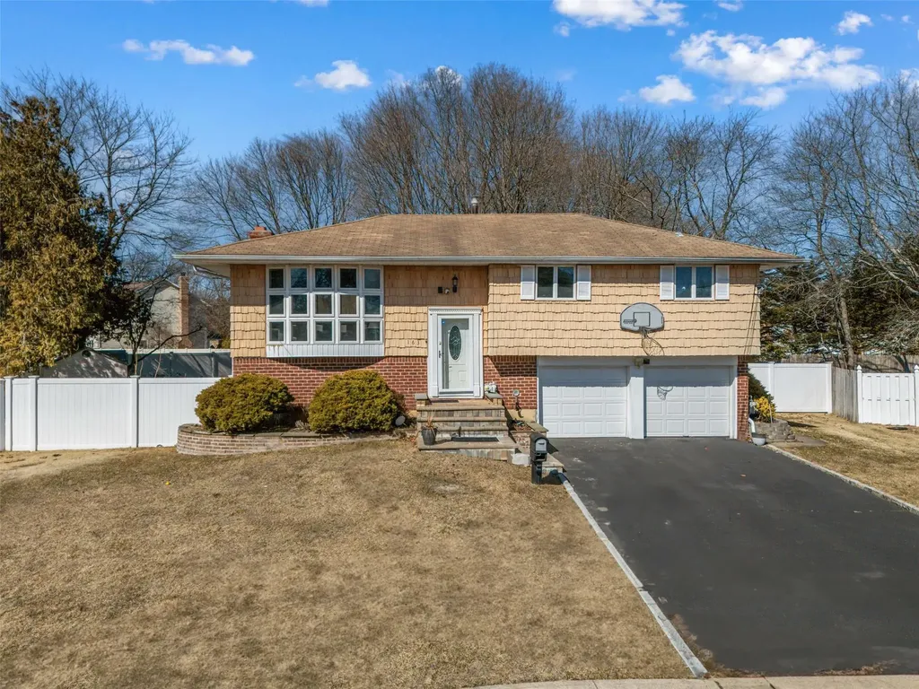 163 Albany Street Deer Park NY 11729
