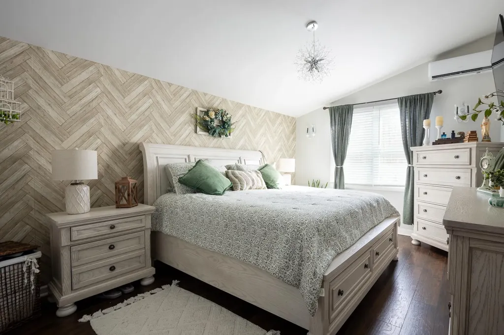 34 Appel Drive E Shirley NY 11967